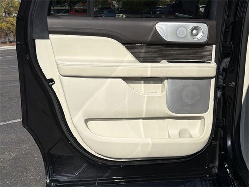 Used 2021 Lincoln Navigator L Black Label w/ Cargo Convenience Package image 25