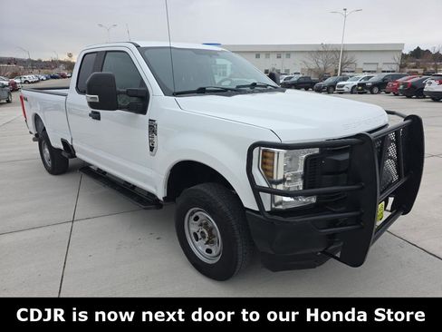 Used 2019 Ford F250 XL w/ Power Equipment Group image 3