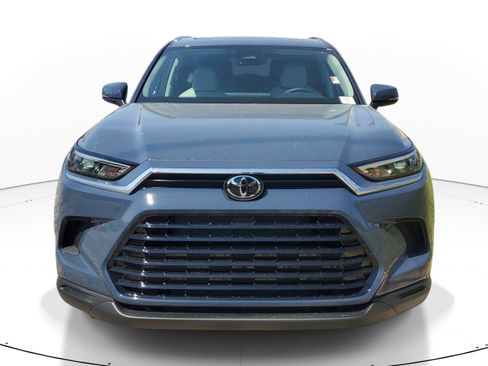 New 2026 Toyota Grand Highlander XLE AWD/4WD image 2