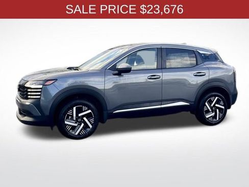 New 2025 Nissan Kicks SV w/ Charging Package image 8