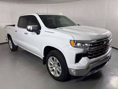 Used 2023 Chevrolet Silverado 1500 LTZ AWD/4WD image 2