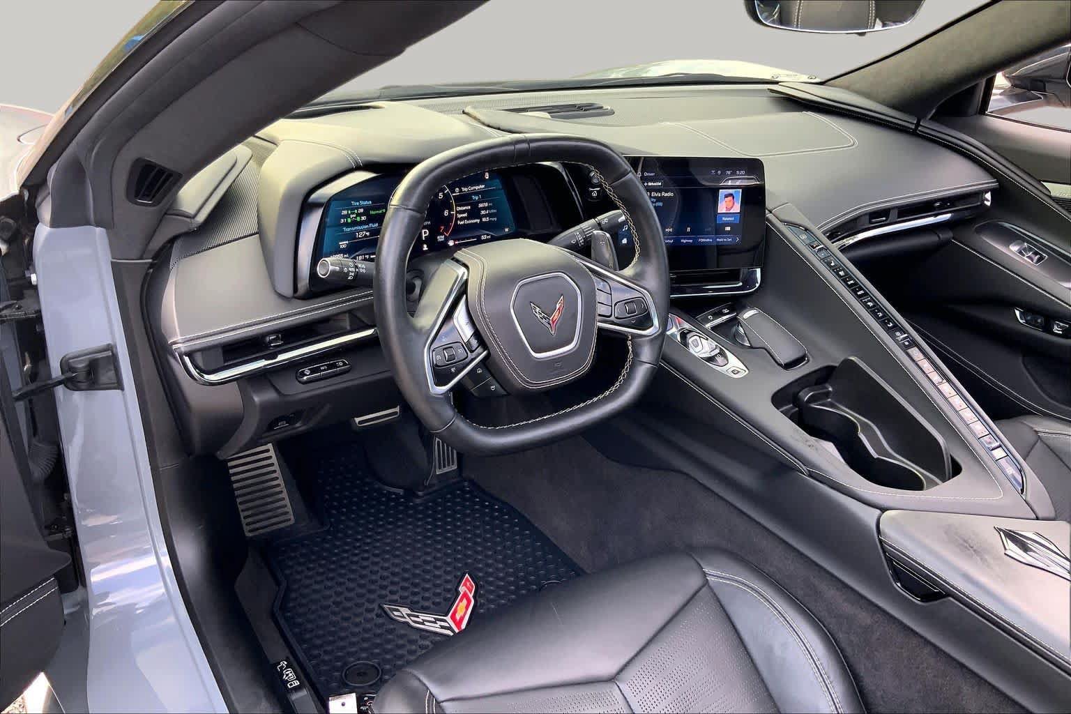 Used 2024 Chevrolet Corvette Stingray Premium Cpe w/ Z51 Performance Package RWD image 18