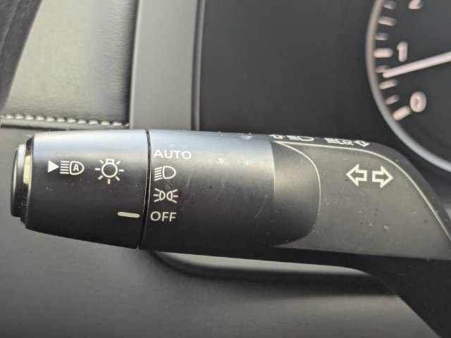 Certified 2025 Nissan Pathfinder S FWD image 21