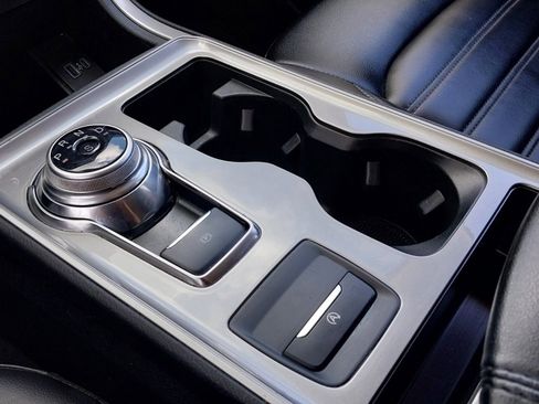 Used 2024 Ford Edge SEL image 30