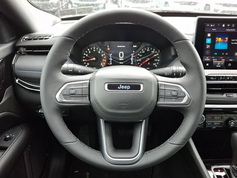 New 2026 Jeep Compass Limited image 13