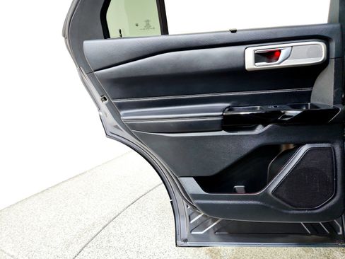 Used 2022 Ford Explorer ST w/ Equipment Group 401A image 16