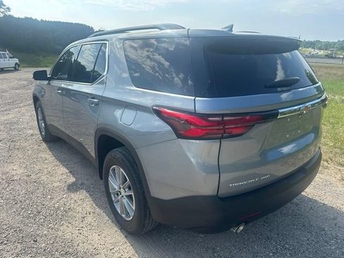 Used 2023 Chevrolet Traverse LT AWD/4WD image 4