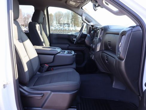 Used 2024 Chevrolet Silverado 2500 Custom w/ Custom Convenience Package image 22