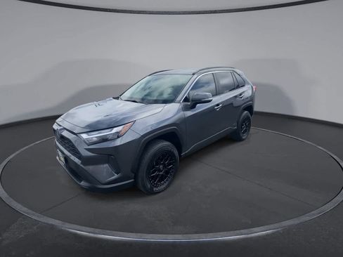 Used 2024 Toyota RAV4 LE image 4