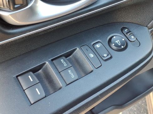 Used 2019 Honda CR-V EX image 12
