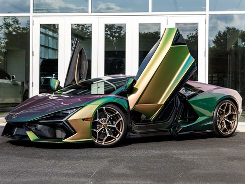 Used 2024 Lamborghini Revuelto AWD/4WD image 4