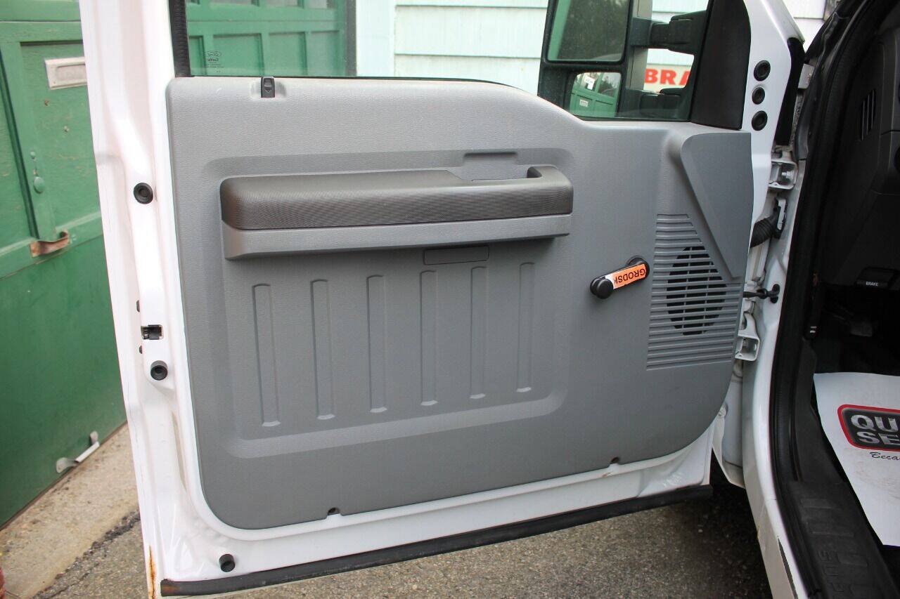 Used 2012 Ford F250 XL RWD image 30