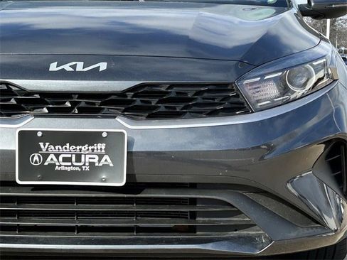 Used 2024 Kia Forte LXS w/ LXS Technology Package image 9