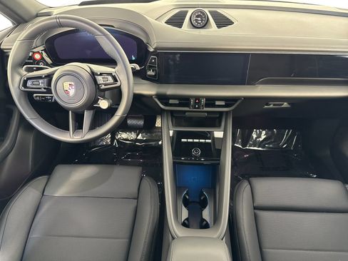 Certified 2025 Porsche Macan 4 Electric AWD/4WD image 6