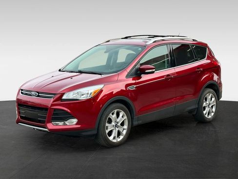 Used 2015 Ford Escape Titanium image 3