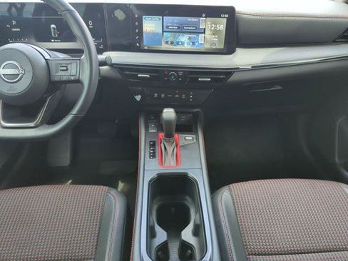 Certified 2025 Nissan Kicks SR FWD image 26