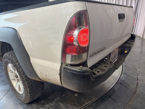 Used 2015 Toyota Tacoma 4WD Access Cab I4 AT image 10