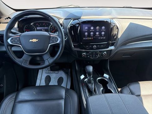 Used 2023 Chevrolet Traverse LT AWD/4WD image 10