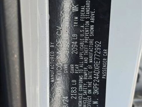 Used 2024 Kia Forte LXS FWD image 25