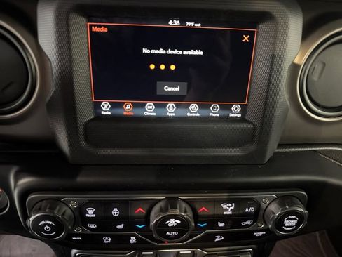 Used 2021 Jeep Wrangler Unlimited Sport AWD/4WD image 6