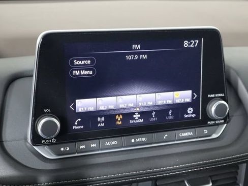 Used 2023 Nissan Rogue SV w/ SV Premium B Package FWD image 30