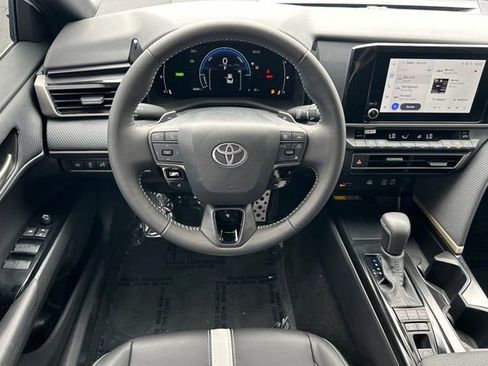Certified 2025 Toyota Camry SE FWD image 18