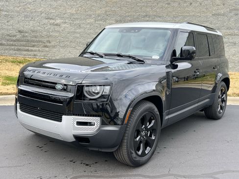 Used 2025 Land Rover Defender 110 S image 1