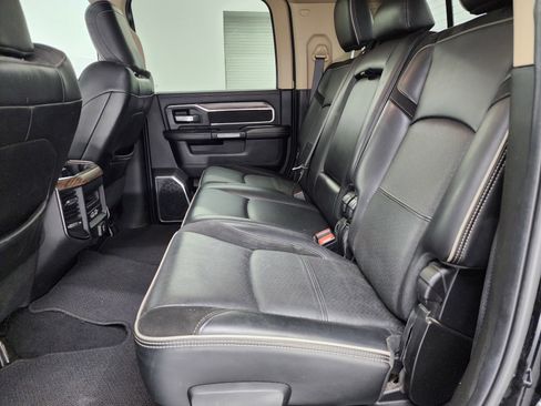 Used 2019 RAM 2500 Laramie image 9
