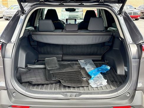 Used 2025 Toyota RAV4 XLE w/ Convenience Package FWD image 28