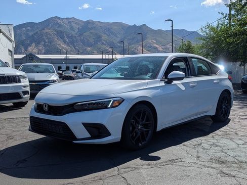 Used 2023 Honda Civic EX-L image 9