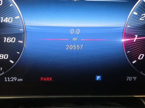 Used 2024 Mercedes-Benz GLC 43 AMG 4MATIC image 27