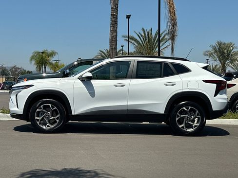 New 2026 Chevrolet Trax LT FWD image 7