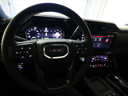 Used 2024 GMC Sierra 2500 AT4 w/ AT4 Premium Plus Package AWD/4WD image 23