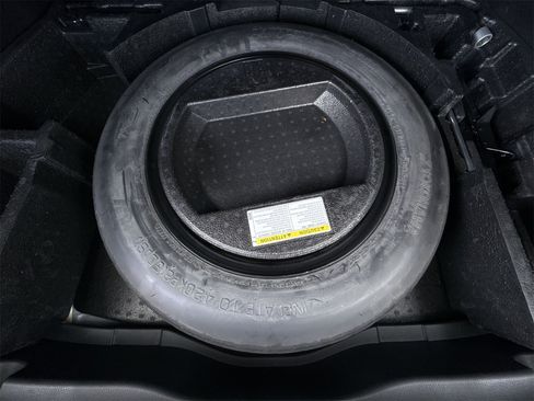 Used 2021 Toyota C-HR LE image 43