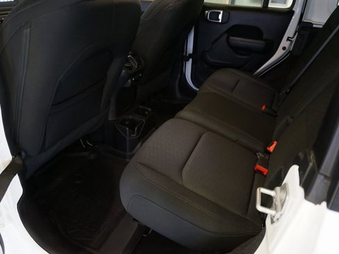 Used 2020 Jeep Wrangler Unlimited Sport image 26