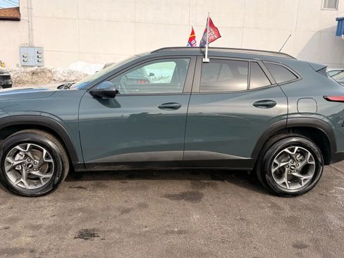 Used 2025 Chevrolet Trax LT image 10