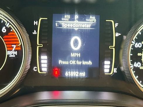 Used 2020 Jeep Cherokee Latitude Plus w/ Cold Weather Group image 13