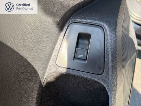 Certified 2024 Volkswagen Tiguan SE R-Line AWD/4WD image 22
