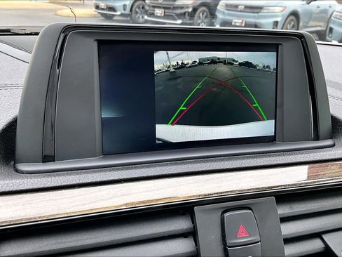 Used 2018 BMW 230i Convertible image 24