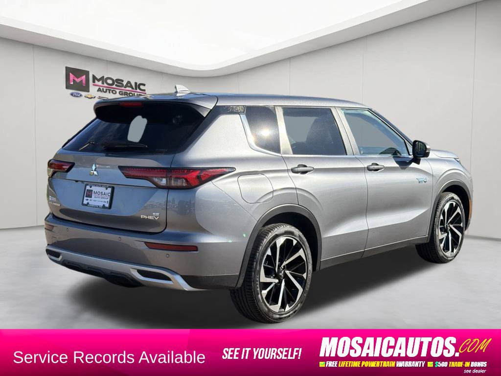 Used 2023 Mitsubishi Outlander 4WD Plug-In Hybrid image 7