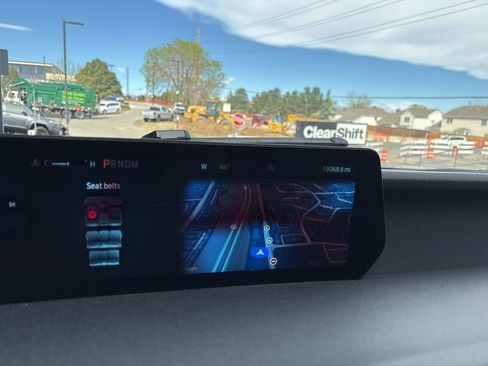 Used 2025 Ford Expedition Active image 10