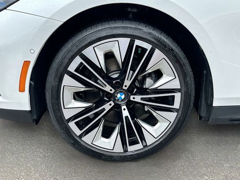 Used 2026 BMW 530i xDrive AWD/4WD image 33