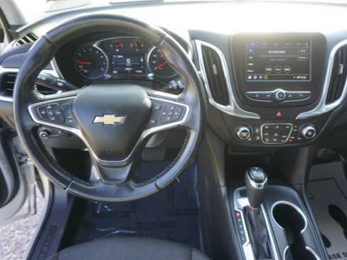 Used 2021 Chevrolet Equinox LT image 9
