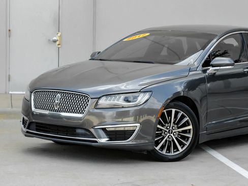 Used 2017 Lincoln MKZ Premiere FWD image 7