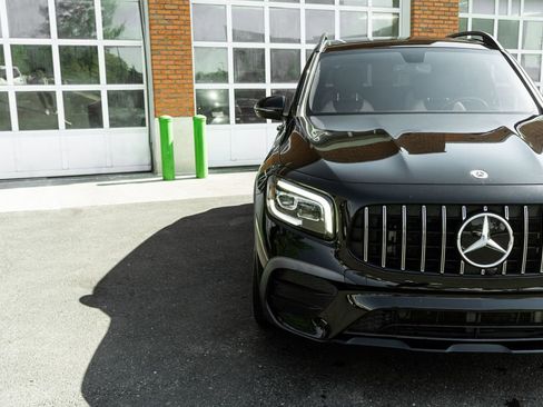 Used 2022 Mercedes-Benz GLB 35 AMG 4MATIC image 35