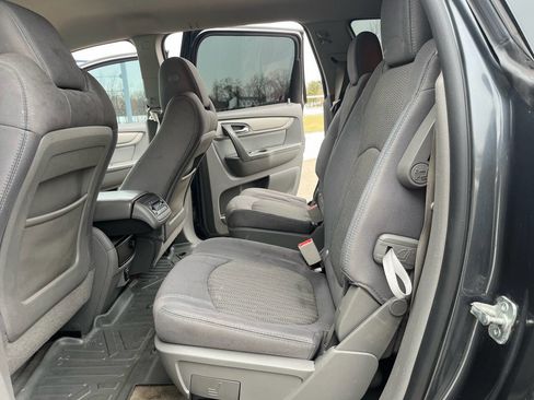 Used 2014 Chevrolet Traverse LT image 15