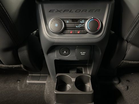 New 2026 Ford Explorer ST-Line w/ ST-Line Street Pack image 32