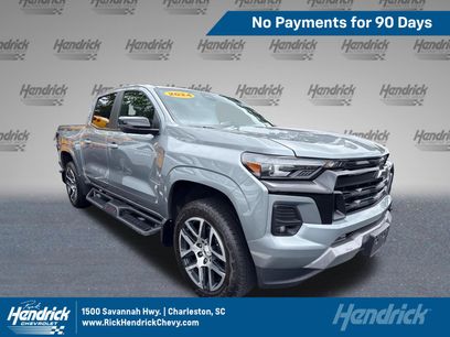 Used 2024 Chevrolet Colorado Z71 w/ Z71 Convenience Package 2