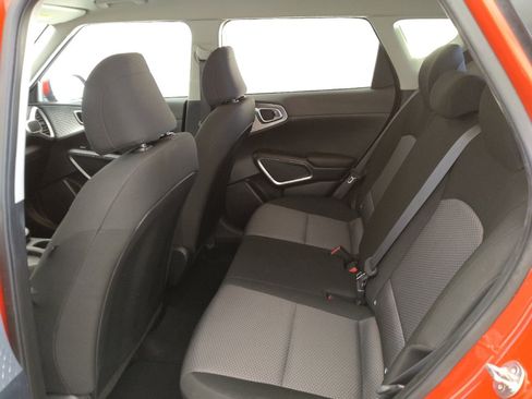 Used 2024 Kia Soul LX w/ Option Group 015 image 18