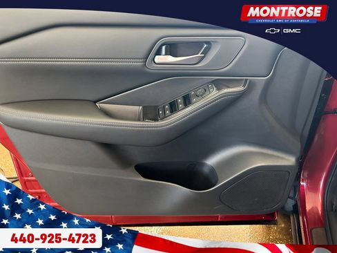 Used 2026 Nissan Rogue Dark Armor AWD/4WD image 9